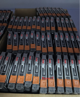 واحد EMC 1.8TB SAS 005053154 005053155 005053362 005053365 D4-2S10-1800