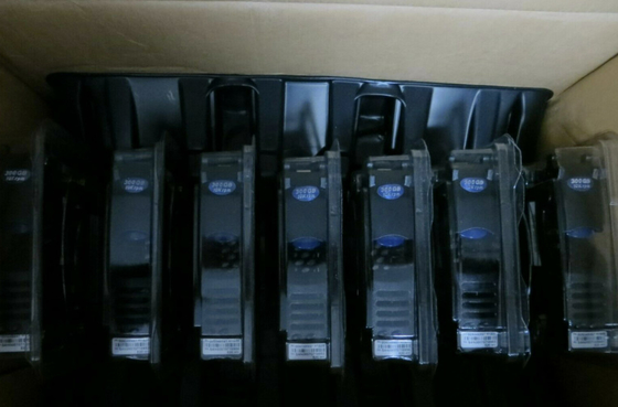 005048990 هارد دیسک‌های Emc Vmax فضای ذخیره‌سازی دیسک 300 گیگابایت 15K 4G 528 BPS 3.5 FC
